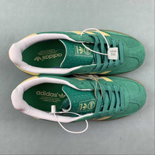 Cargar imagen en el visor de la galería, Adidas Gazelle Indoor Semi Court Green Almost Yellow Gum IH7500

