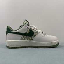 Cargar imagen en el visor de la galería, Air Force 1 Low NAI-KE Sail Gorge Green Pistachio FN0369-100
