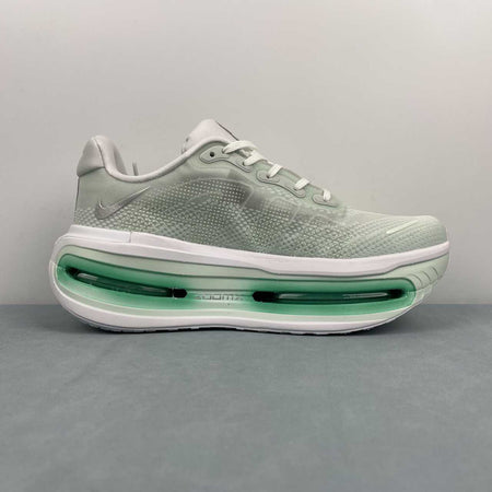 Nike Vomero Premium Barely Green HM5973-300