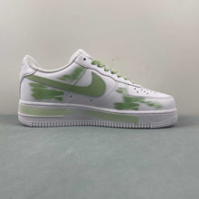 Cargar imagen en el visor de la galería, Air Force 1 07 Low Graffiti Green Broken Hook Black CW2288-111
