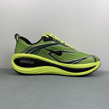 Cargar imagen en el visor de la galería, Nike Zoom Vomero PLUS Multi-Color Volt White Black IM8072-999
