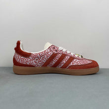 Cargar imagen en el visor de la galería, Adidas Samba OG Year Of The Hourse Red JR8743
