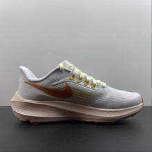 Cargar imagen en el visor de la galería, Air Zoom Pegasus 39 Iris Whisper Madder Root DH4072-501
