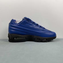 Cargar imagen en el visor de la galería, Supreme x Air Max 95 Lux Hyper Cobalt CI0999-400
