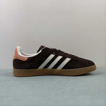 Cargar imagen en el visor de la galería, Adidas Gazelle Indoor Shadow Brown Cream White Gum IF3233
