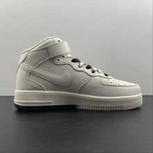 Cargar imagen en el visor de la galería, Air Force 1 07 Mid Brooklyn New York White Black NT2969-013
