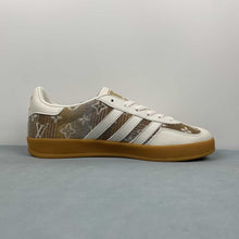 Cargar imagen en el visor de la galería, Adidas Gazelle x Louis Vuitton White Light Brown SC9207-729
