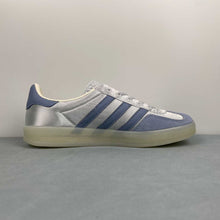 Cargar imagen en el visor de la galería, Adidas Gazelle Indoor Halo Blue Ambient Sky Gum JI2711

