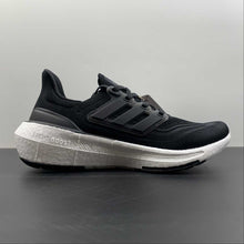 Cargar imagen en el visor de la galería, Adidas Ultraboost Light Core Black Crystal White GY9351
