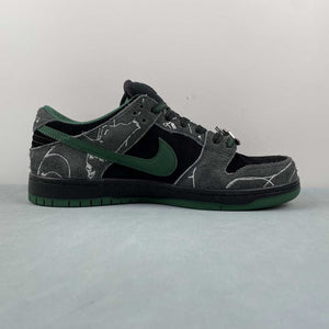 There Skateboards x SB Dunk Low Black Gorge Green White HF7743-001