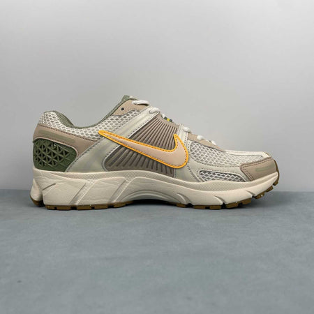 Zoom Vomero 5 Pale Ivory Laser Orange FQ6868-181