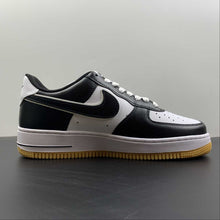 Cargar imagen en el visor de la galería, Air Force 1 07 Low White Black Gum AW2296-002
