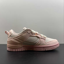 Cargar imagen en el visor de la galería, SB Dunk Low Disrupt 2 Pink DH4402-100
