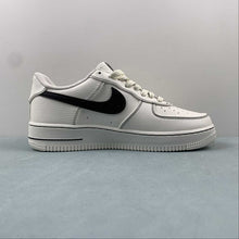 Cargar imagen en el visor de la galería, Vlone x Air Force 1 07 Low Off White Black AA5360-002

