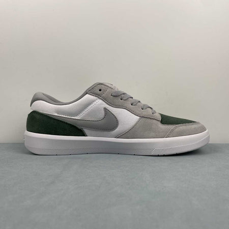 SB Force 58 Grey Green Dark White DV5477-105