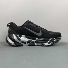 Cargar imagen en el visor de la galería, Nike Zoom Vomero 18 Anthracite Reflect Silver IM6010-060
