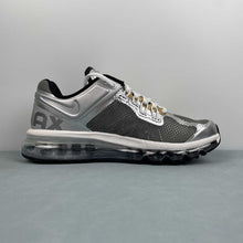 Cargar imagen en el visor de la galería, Nike Air Max 2013 Metallic Silver Gold HJ7901-095
