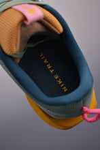 Cargar imagen en el visor de la galería, Nike Reactx Pegasus Trail 5 Next Nature Green Orange Yellow DV3864-100
