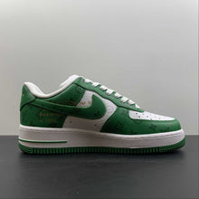 Cargar imagen en el visor de la galería, Louis Vuitton x Air Force 1 White Green MS0232
