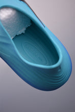 Cargar imagen en el visor de la galería, Nike ReactX Rejuven8 Blue Gradient Black Hook HV5060-301
