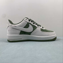 Cargar imagen en el visor de la galería, Supreme x Air Force 1 07 Low Suede Gray Green ME2392-106
