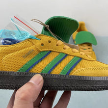 Cargar imagen en el visor de la galería, Adidas Samba OG Yellow Green Blue Gum IE9165
