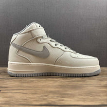 Cargar imagen en el visor de la galería, Undefeated x Air Force 1 07 Mid White Dark Grey AO6617-306
