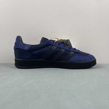 Cargar imagen en el visor de la galería, Hikari Shibata x Adidas Gazelle Indoor Night Indigo Night Gray Dark Blue IH9986
