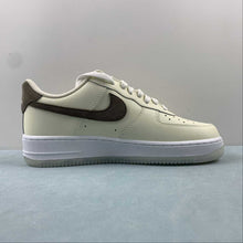 Cargar imagen en el visor de la galería, Air Force 1 07 Low Sail Khaki Coconut Milk White FN5832-101
