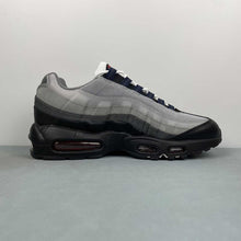 Cargar imagen en el visor de la galería, Air Max 95 Track Red Smoke Grey DM0011-007
