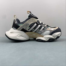 Cargar imagen en el visor de la galería, Adidas XLG Runner Deluxe Dark Grey Black Light Grey IH7796
