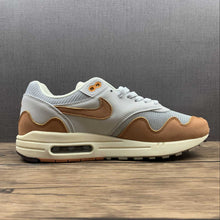 Cargar imagen en el visor de la galería, Patta x Air Max 1 Monarch Special Box Metallic Silver Pure Platinum DH1348-001
