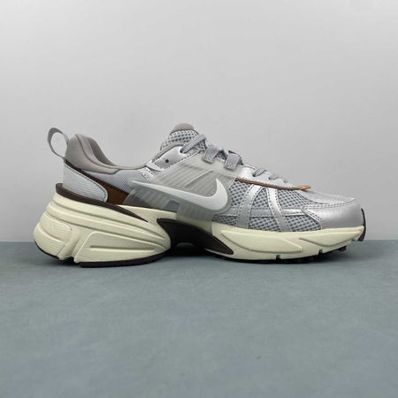 Nike V2k Run Grey Bronw FD0736-202