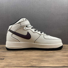 Cargar imagen en el visor de la galería, Air Force 1 07 Mid SU19 White Black CJ6690-100
