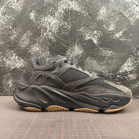 Adidas Yeezy Boost 700 Vanta