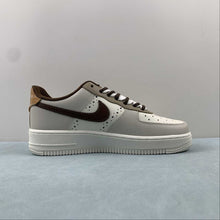 Cargar imagen en el visor de la galería, Air Force 1 Low LV8 Brogue Sail Khaki Cacao Wow FV3702-121
