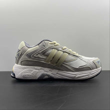 Cargar imagen en el visor de la galería, Adidas Response CL Crystal White GZ1562
