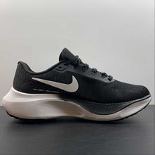 Cargar imagen en el visor de la galería, Zoom Fly 5 Black White DM8968-001
