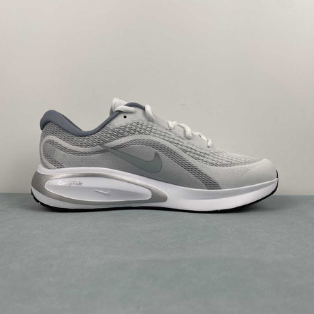 Nike Journey Run White Black Ashen Slate Metallic Silver FN0228-104