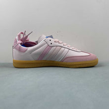 Cargar imagen en el visor de la galería, Adidas Samba OG Strawberry Jazmine IE3437
