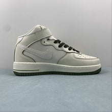 Cargar imagen en el visor de la galería, Air Force 1 07 Mid White Green SG2356-805
