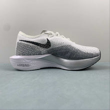 Cargar imagen en el visor de la galería, Air ZoomX VaporFly Next 3 White Particle Gray Metallic Silver DV4129-100
