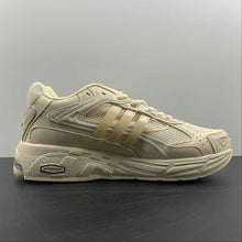 Cargar imagen en el visor de la galería, Adidas Response CL Light Brown GX2505
