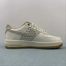 Cargar imagen en el visor de la galería, Air Force 1 Low NAI-KE Pale Ivory FN0369-101
