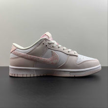 Cargar imagen en el visor de la galería, SB Dunk Low Essential Paisley Pack Pink White FD1449-100
