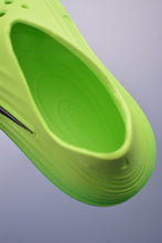 Cargar imagen en el visor de la galería, Nike ReactX Rejuven8 Green Strike Black-Volt HV5060-300
