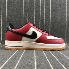 Cargar imagen en el visor de la galería, Air Force 1 Low Red Black White Gum 820266-600
