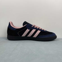 Cargar imagen en el visor de la galería, Adidas Samba OG Black Wonder Mauve Indigo JI2679
