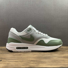 Cargar imagen en el visor de la galería, Air Max 1 Premium Spiral Sage Wolf Gray Black White DB5074-100
