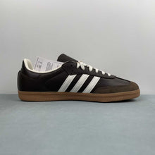 Cargar imagen en el visor de la galería, Adidas Samba OG Dark Brown Off White Gum JR0891

